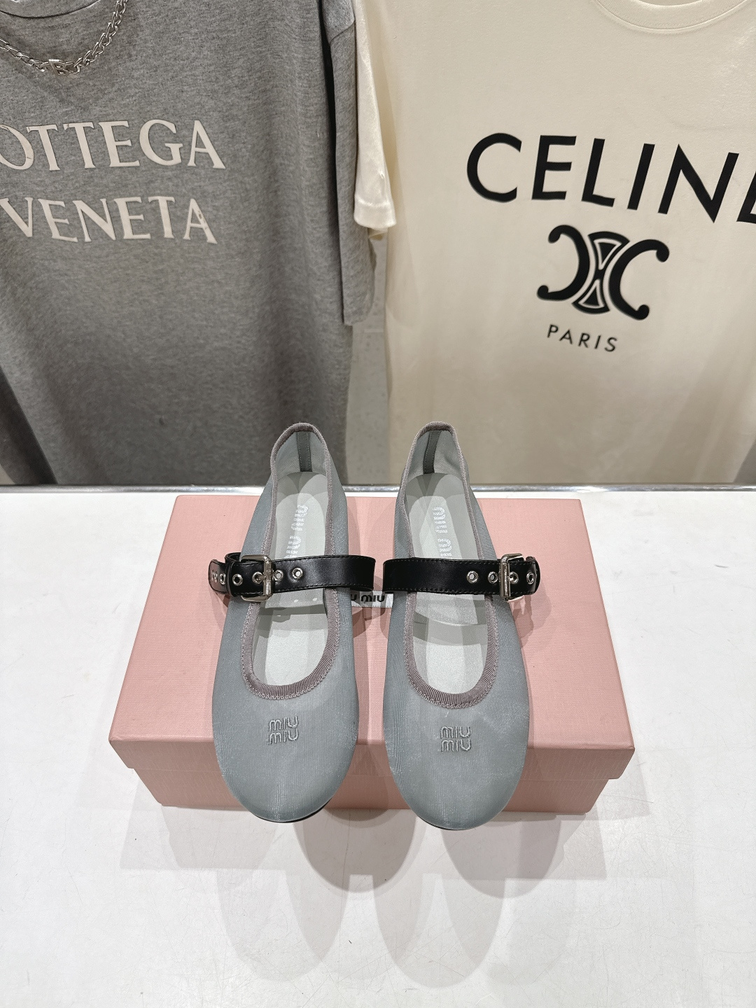 高版本出厂  MiuMiu 缪缪F027 法式仙女风玛丽珍平底鞋单鞋网纱芭蕾舞鞋芭蕾平底鞋亮相2026春