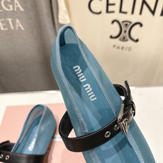高版本出厂 MiuMiu 缪缪F027 法式仙女风玛丽珍平底鞋单鞋网纱芭蕾舞鞋芭蕾平底鞋亮相2026春 高版本出厂 MiuMiu 缪缪F027 法式仙女风玛丽珍平底鞋单鞋网纱芭蕾舞鞋芭蕾平底鞋亮相2026春