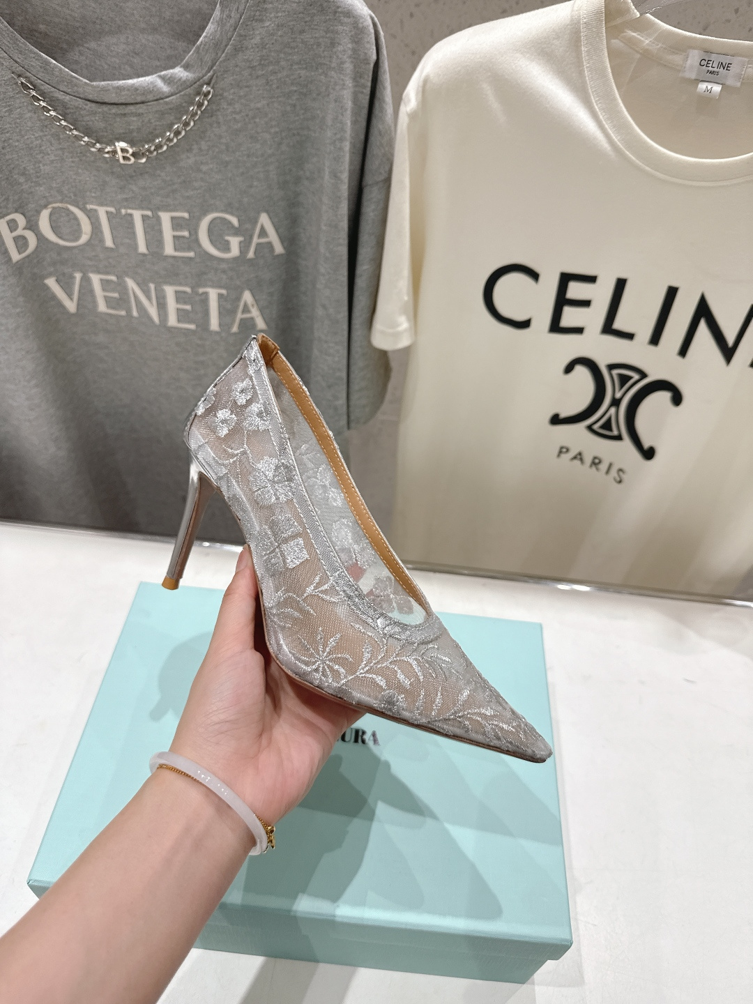 高版本出厂 「ᴀqᴜᴀᴢᴢᴜʀᴀ」AQUAZZURA/菠萝F072 2026ss新款尖头金属刺绣高跟鞋凉