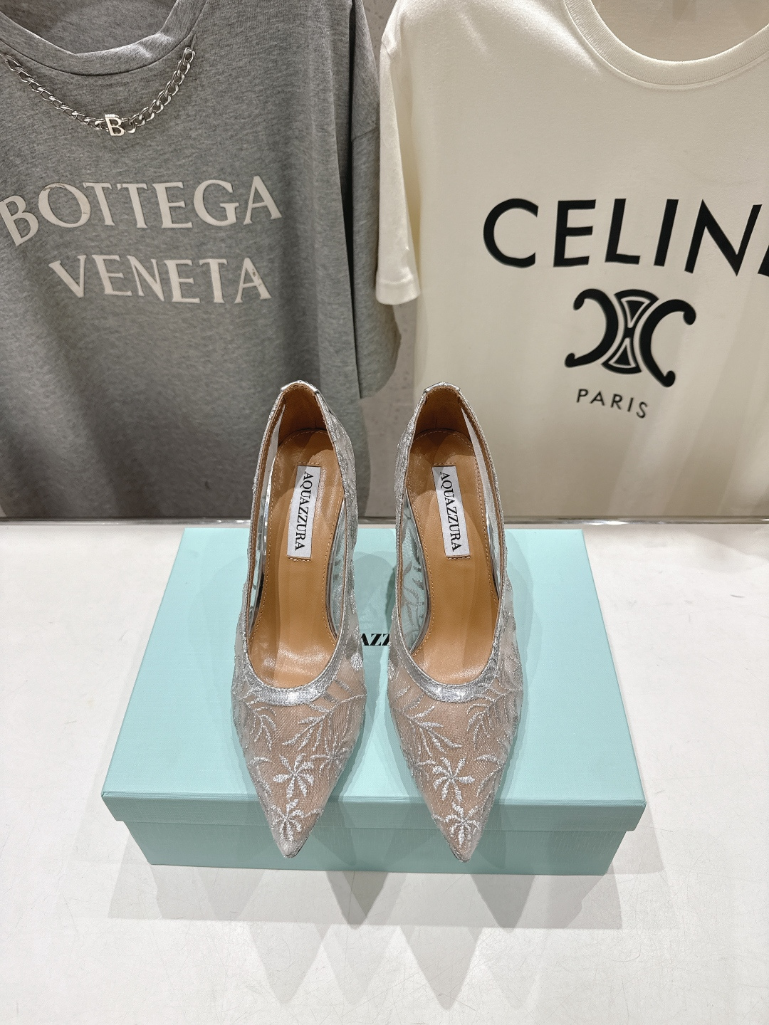 高版本出厂 「ᴀqᴜᴀᴢᴢᴜʀᴀ」AQUAZZURA/菠萝F072 2026ss新款尖头金属刺绣高跟鞋凉