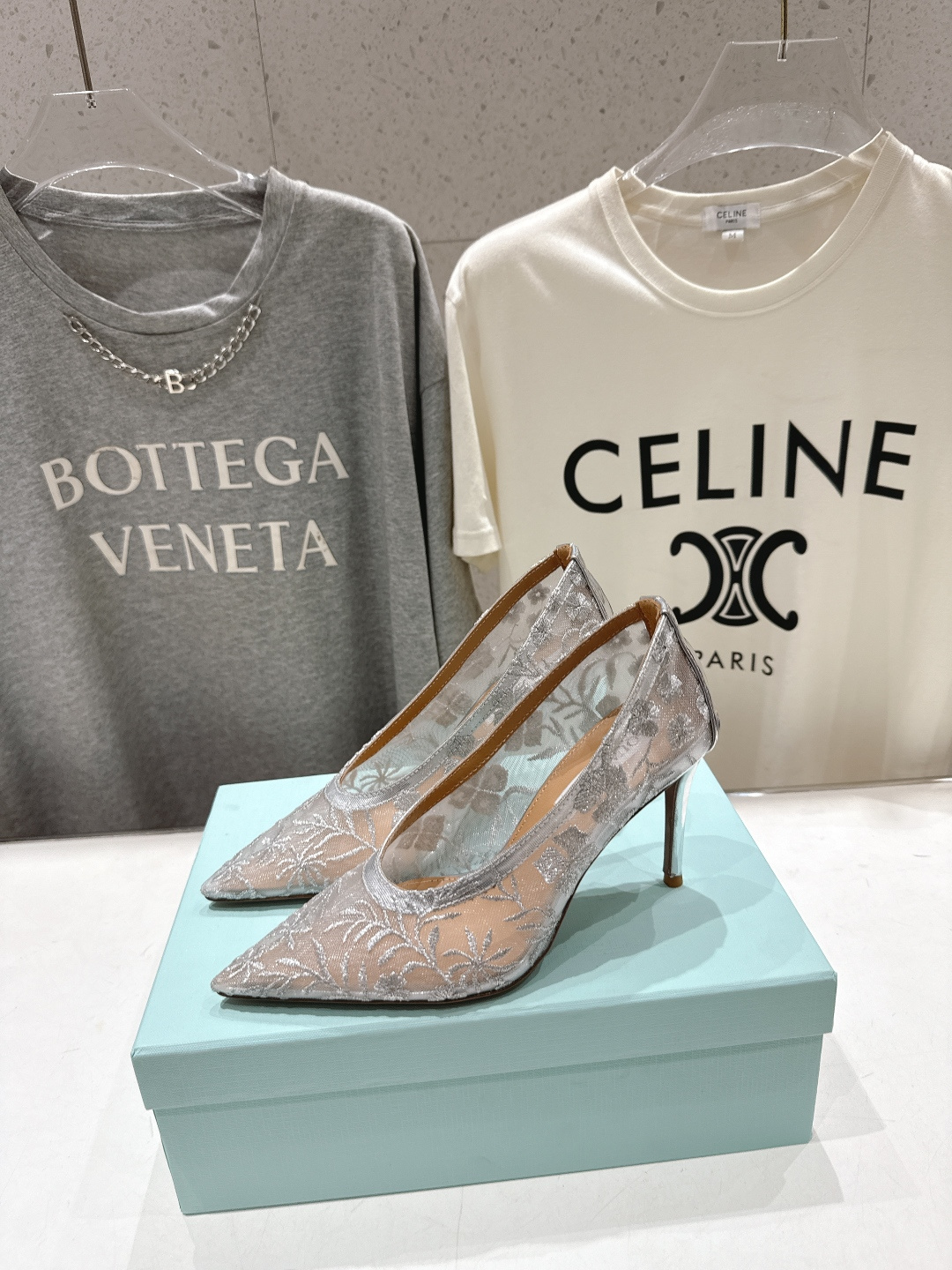 高版本出厂 「ᴀqᴜᴀᴢᴢᴜʀᴀ」AQUAZZURA/菠萝F072 2026ss新款尖头金属刺绣高跟鞋凉