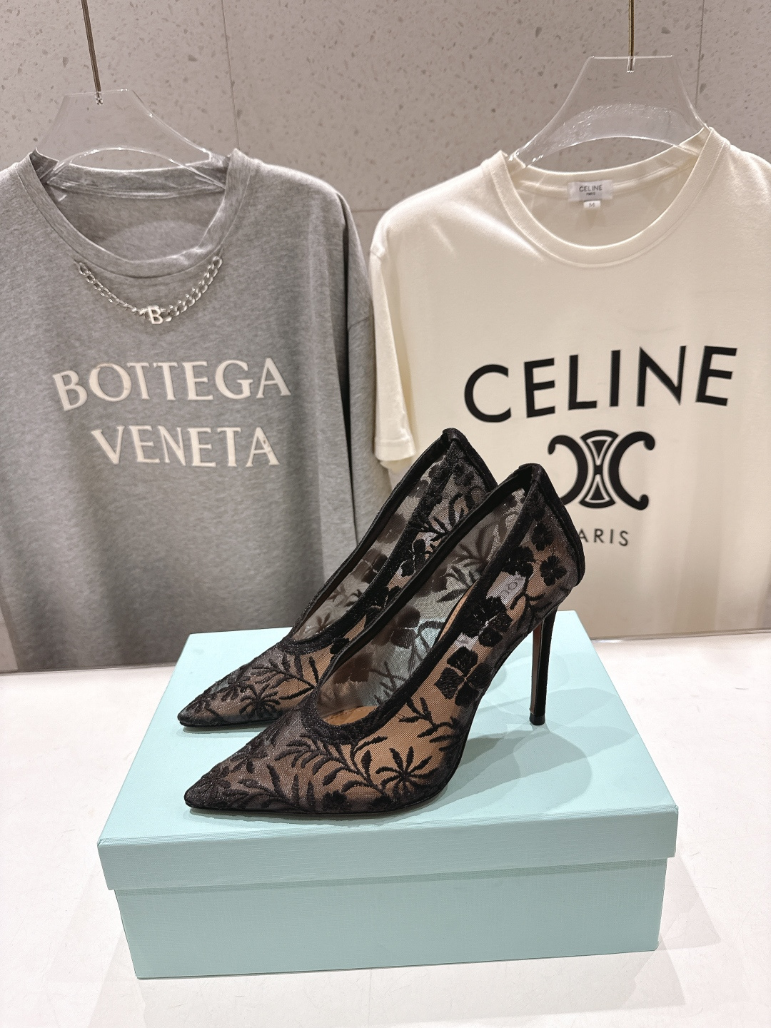 高版本出厂 「ᴀqᴜᴀᴢᴢᴜʀᴀ」AQUAZZURA/菠萝F072 2026ss新款尖头金属刺绣高跟鞋凉
