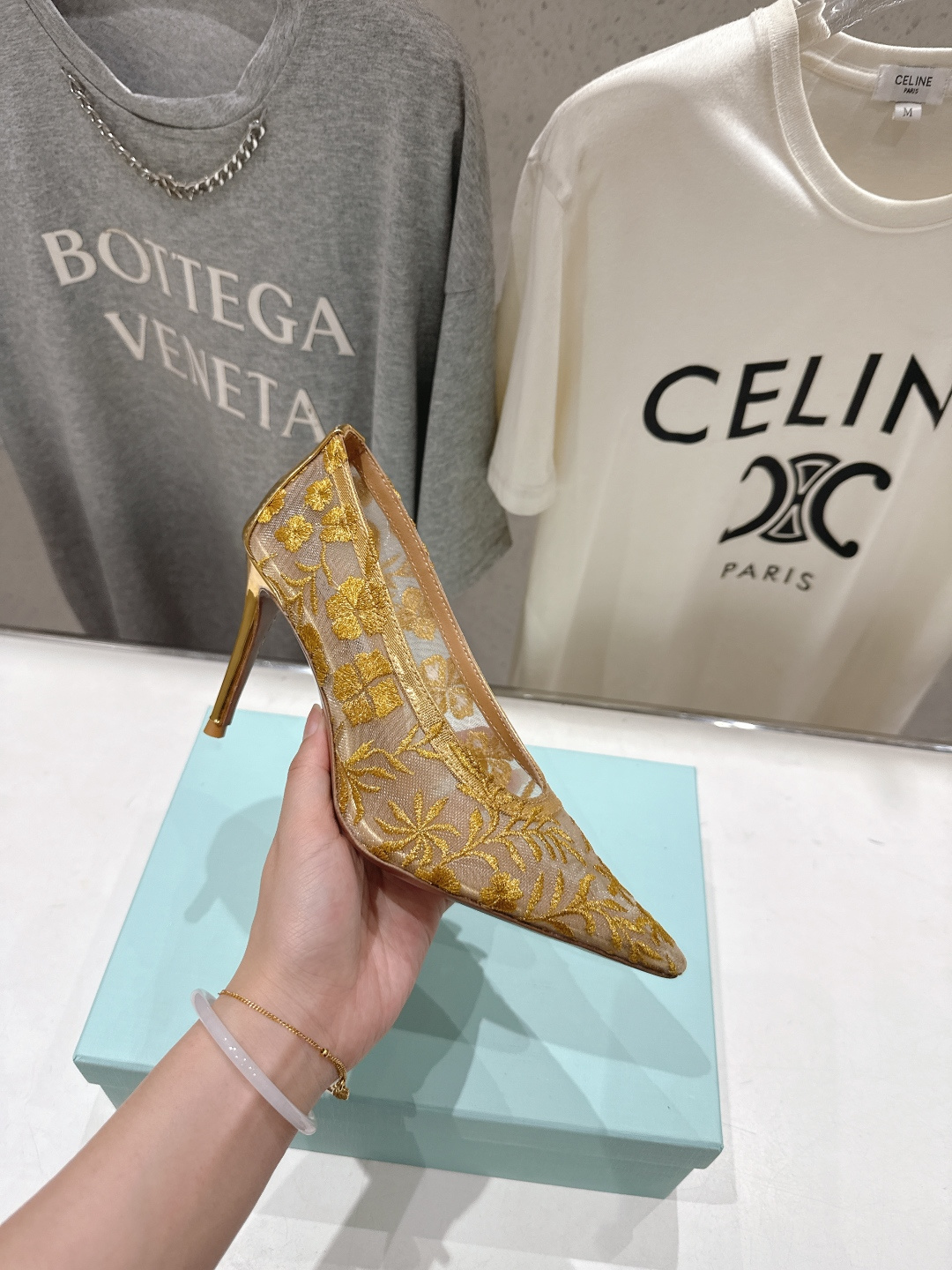 高版本出厂 「ᴀqᴜᴀᴢᴢᴜʀᴀ」AQUAZZURA/菠萝F072 2026ss新款尖头金属刺绣高跟鞋凉