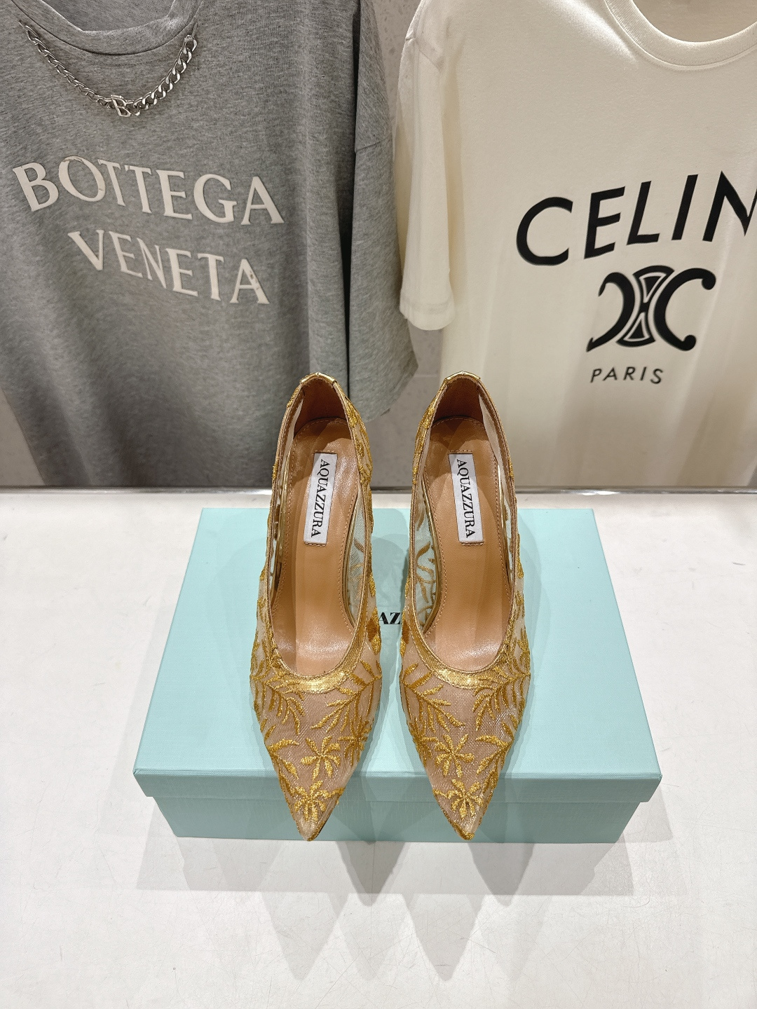 高版本出厂 「ᴀqᴜᴀᴢᴢᴜʀᴀ」AQUAZZURA/菠萝F072 2026ss新款尖头金属刺绣高跟鞋凉