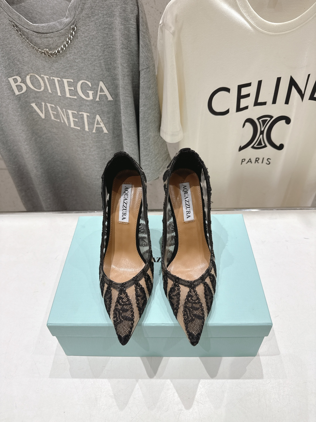 高版本出厂 「ᴀqᴜᴀᴢᴢᴜʀᴀ」AQUAZZURA/菠萝F072 2026ss新款尖头金属刺绣高跟鞋凉