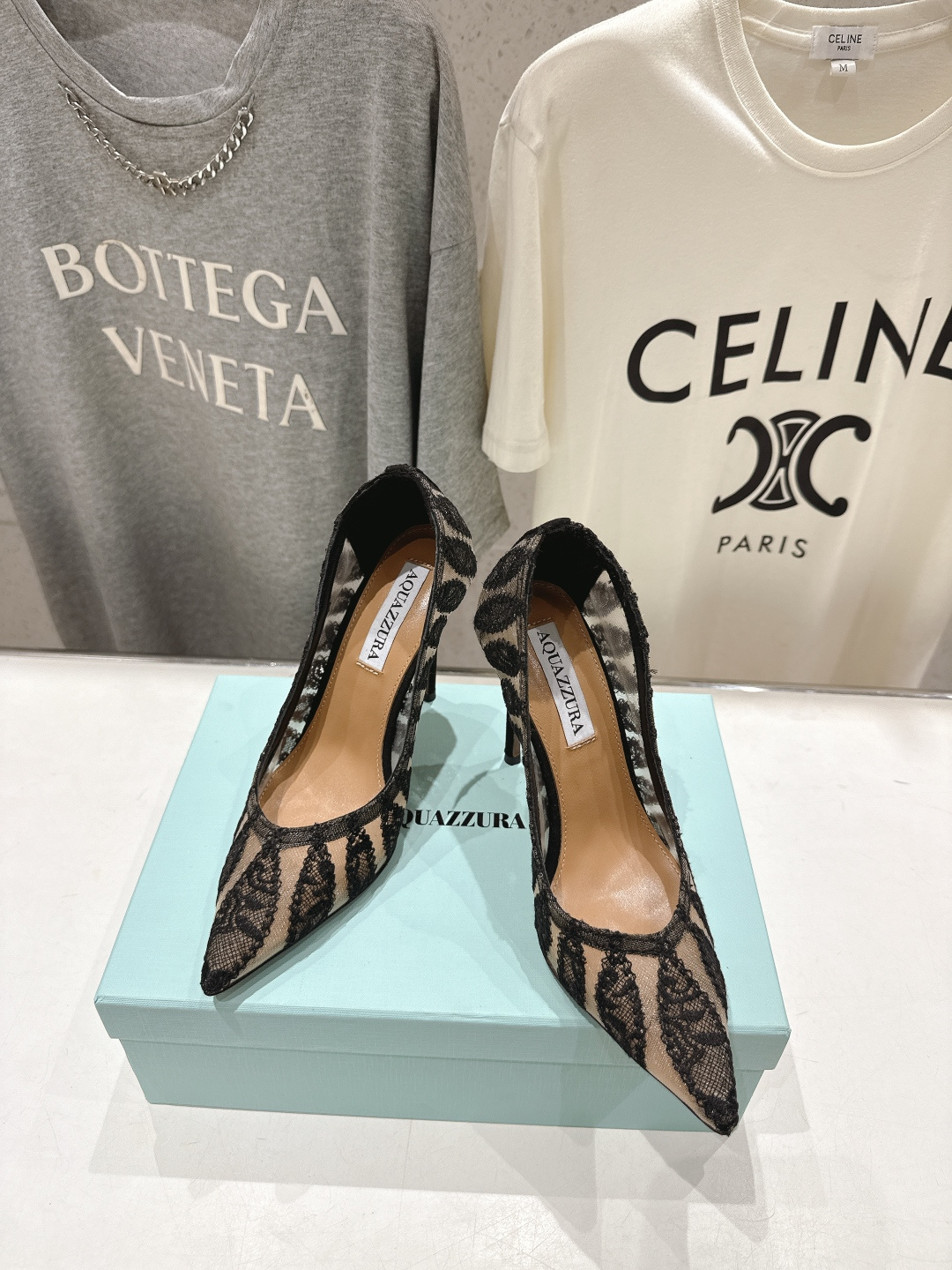 高版本出厂 「ᴀqᴜᴀᴢᴢᴜʀᴀ」AQUAZZURA/菠萝F072 2026ss新款尖头金属刺绣高跟鞋凉