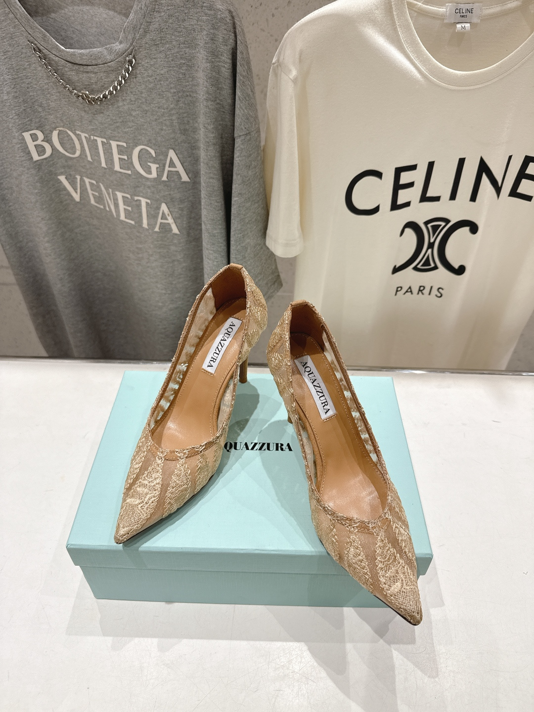 高版本出厂 「ᴀqᴜᴀᴢᴢᴜʀᴀ」AQUAZZURA/菠萝F072 2026ss新款尖头金属刺绣高跟鞋凉