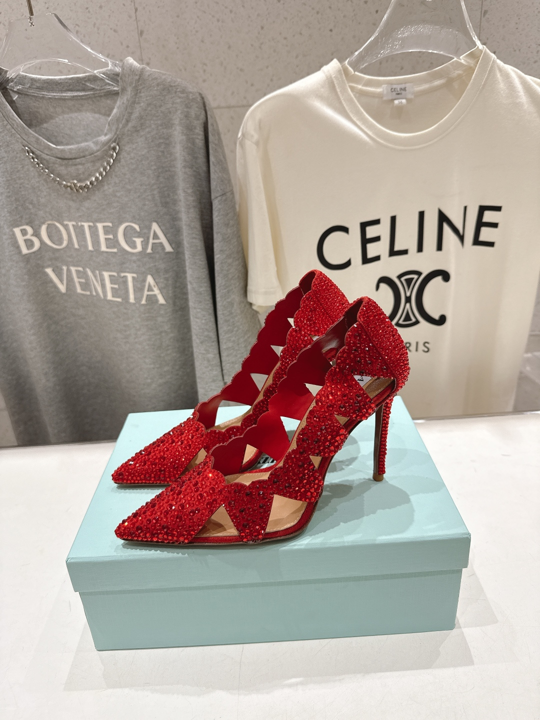高版本出厂 「ᴀqᴜᴀᴢᴢᴜʀᴀ」AQUAZZURA/菠萝F072 2026ss新款尖头水钻镂空高跟鞋凉