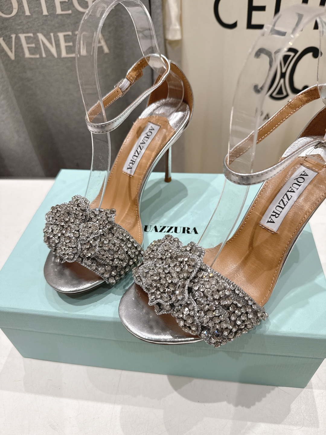 高版本出厂 「ᴀqᴜᴀᴢᴢᴜʀᴀ」AQUAZZURA/菠萝F072 2026ss夏季新款Very Bow