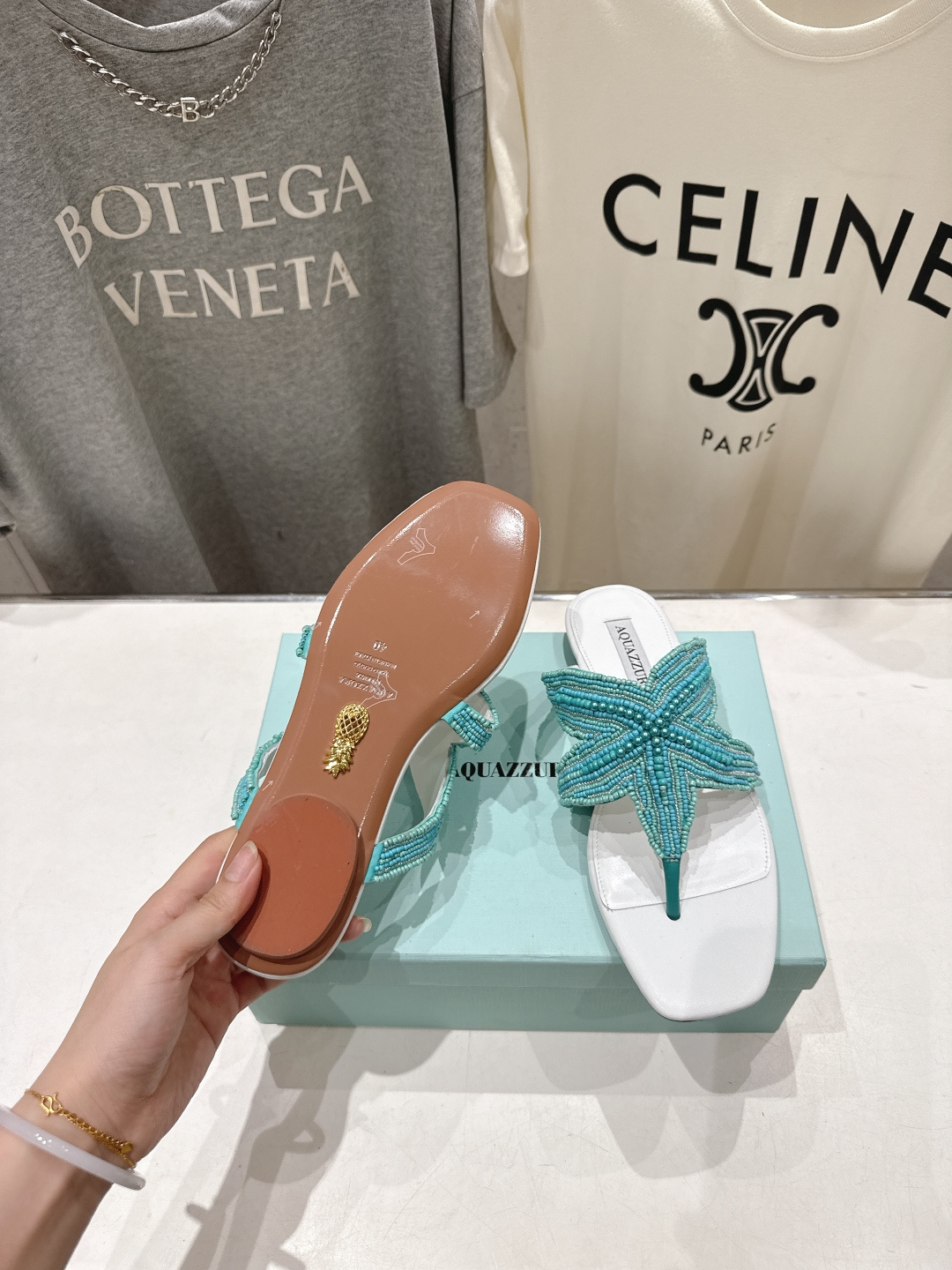 高版本出厂 「ᴀqᴜᴀᴢᴢᴜʀᴀ」AQUAZZURA/菠萝F072 2026ss夏季新款海心串珠水钻夹脚