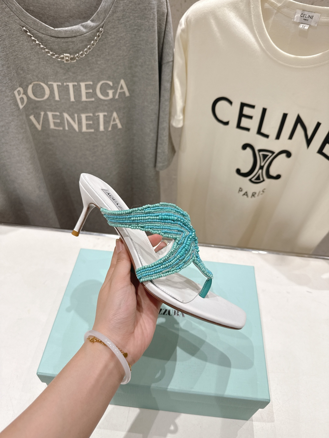 高版本出厂 「ᴀqᴜᴀᴢᴢᴜʀᴀ」AQUAZZURA/菠萝F072 2026ss夏季新款海心串珠水钻夹脚