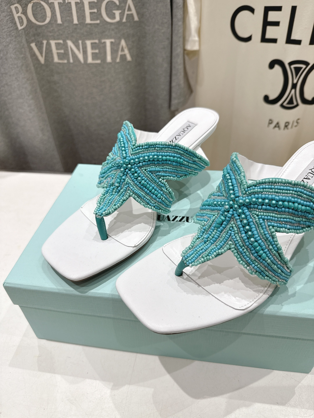 高版本出厂 「ᴀqᴜᴀᴢᴢᴜʀᴀ」AQUAZZURA/菠萝F072 2026ss夏季新款海心串珠水钻夹脚