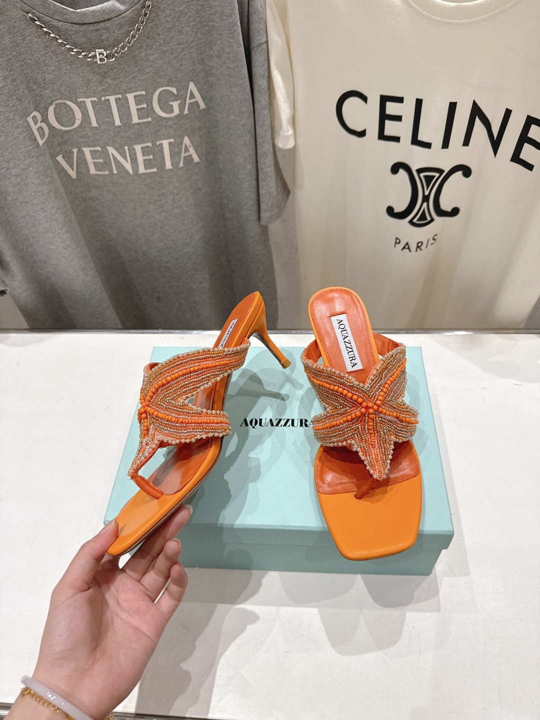 高版本出厂 「ᴀqᴜᴀᴢᴢᴜʀᴀ」AQUAZZURA/菠萝F072 2026ss夏季新款海心串珠水钻夹脚
