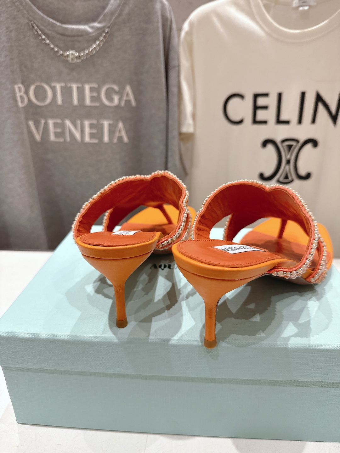 高版本出厂 「ᴀqᴜᴀᴢᴢᴜʀᴀ」AQUAZZURA/菠萝F072 2026ss夏季新款海心串珠水钻夹脚