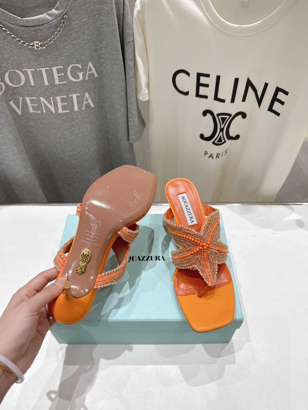 高版本出厂 「ᴀqᴜᴀᴢᴢᴜʀᴀ」AQUAZZURA/菠萝F072 2026ss夏季新款海心串珠水钻夹脚