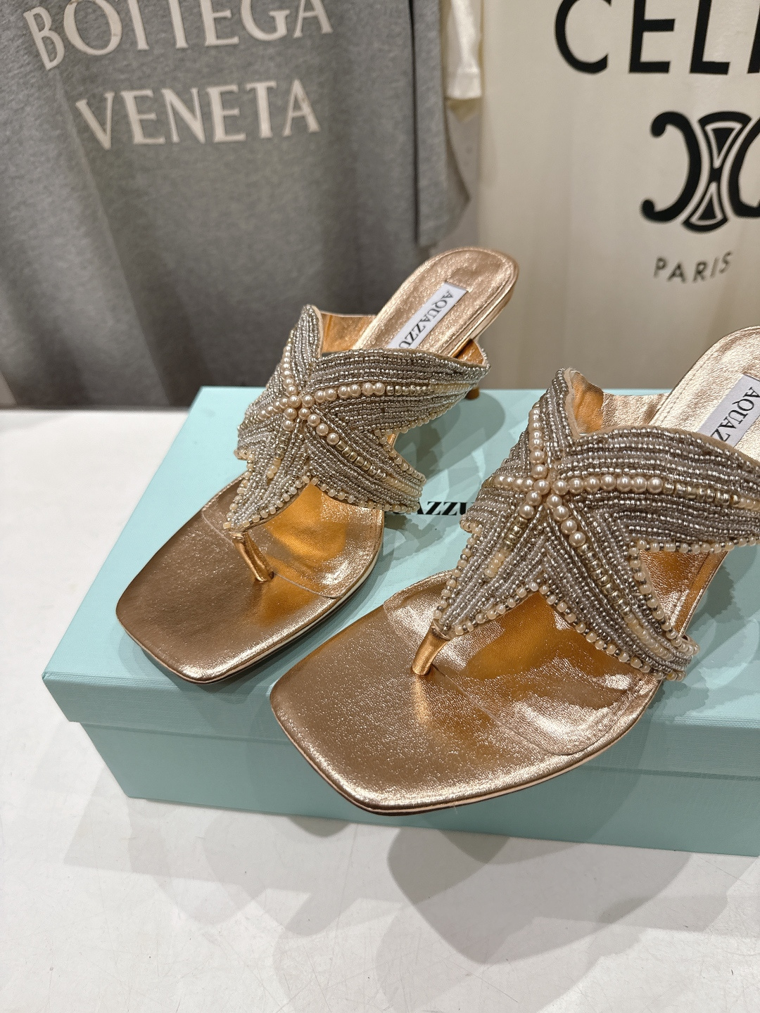 高版本出厂 「ᴀqᴜᴀᴢᴢᴜʀᴀ」AQUAZZURA/菠萝F072 2026ss夏季新款海心串珠水钻夹脚