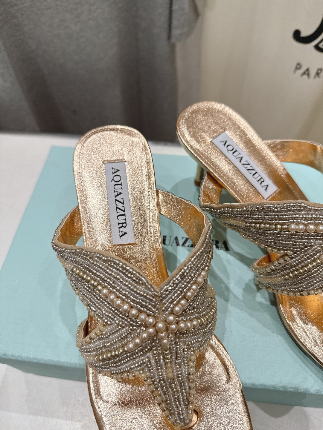 高版本出厂 「ᴀqᴜᴀᴢᴢᴜʀᴀ」AQUAZZURA/菠萝F072 2026ss夏季新款海心串珠水钻夹脚