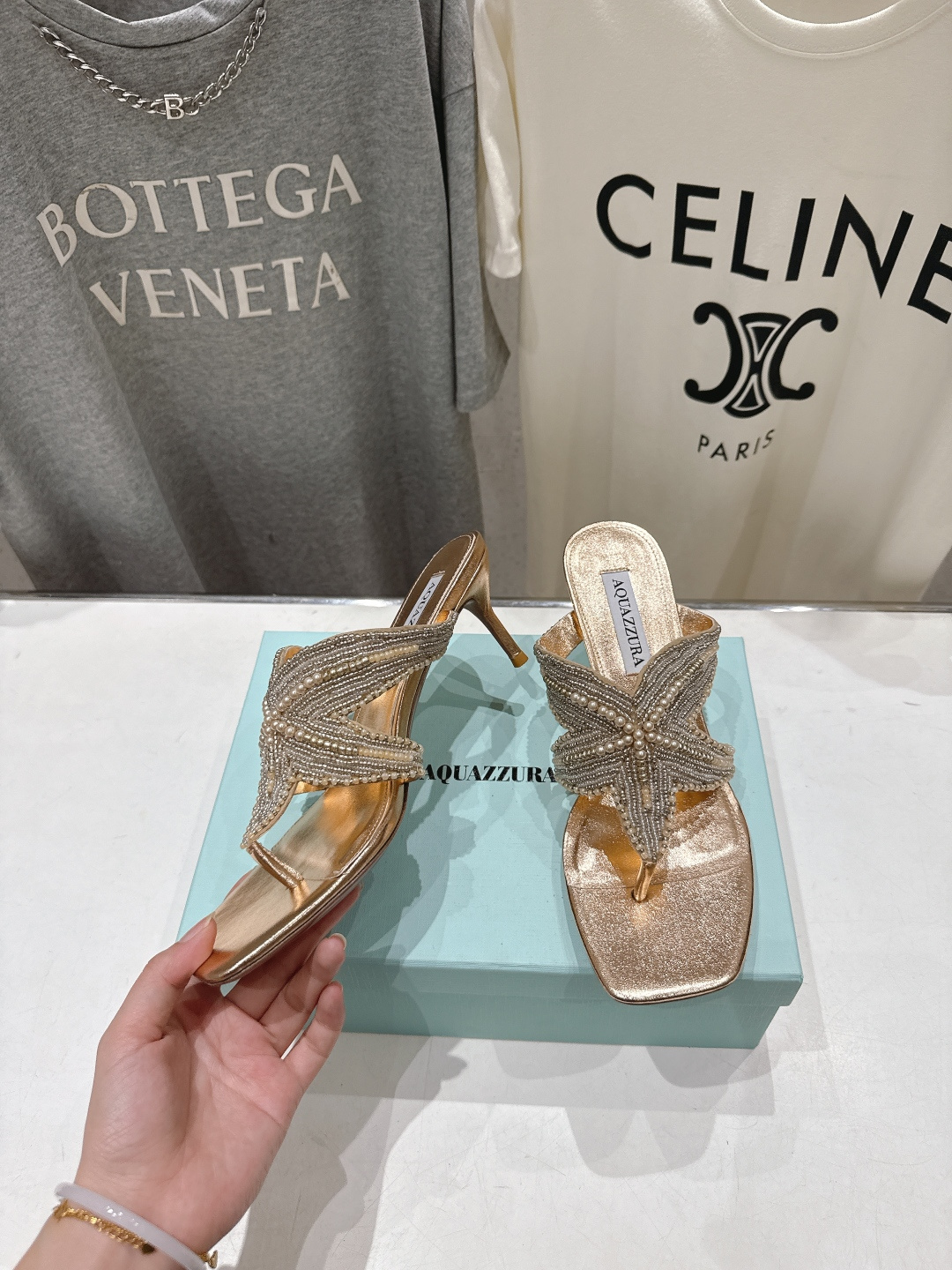 高版本出厂 「ᴀqᴜᴀᴢᴢᴜʀᴀ」AQUAZZURA/菠萝F072 2026ss夏季新款海心串珠水钻夹脚