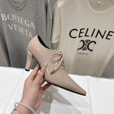 高版本出厂CELINE/赛琳F032 2026ss新品简易尖头玛丽珍复古风高跟鞋~复古简约又时尚 上脚舒 高版本出厂CELINE/赛琳F032 2026ss新品简易尖头玛丽珍复古风高跟鞋~复古简约又时尚 上脚舒