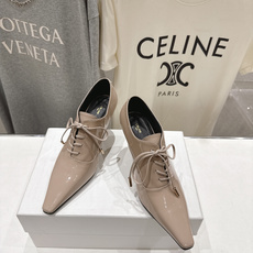 高版本出厂CELINE/赛琳F032 2026ss新品简易尖头玛丽珍复古风高跟鞋~复古简约又时尚 上脚舒 高版本出厂CELINE/赛琳F032 2026ss新品简易尖头玛丽珍复古风高跟鞋~复古简约又时尚 上脚舒