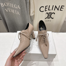 高版本出厂CELINE/赛琳F032 2026ss新品简易尖头玛丽珍复古风高跟鞋~复古简约又时尚 上脚舒 高版本出厂CELINE/赛琳F032 2026ss新品简易尖头玛丽珍复古风高跟鞋~复古简约又时尚 上脚舒