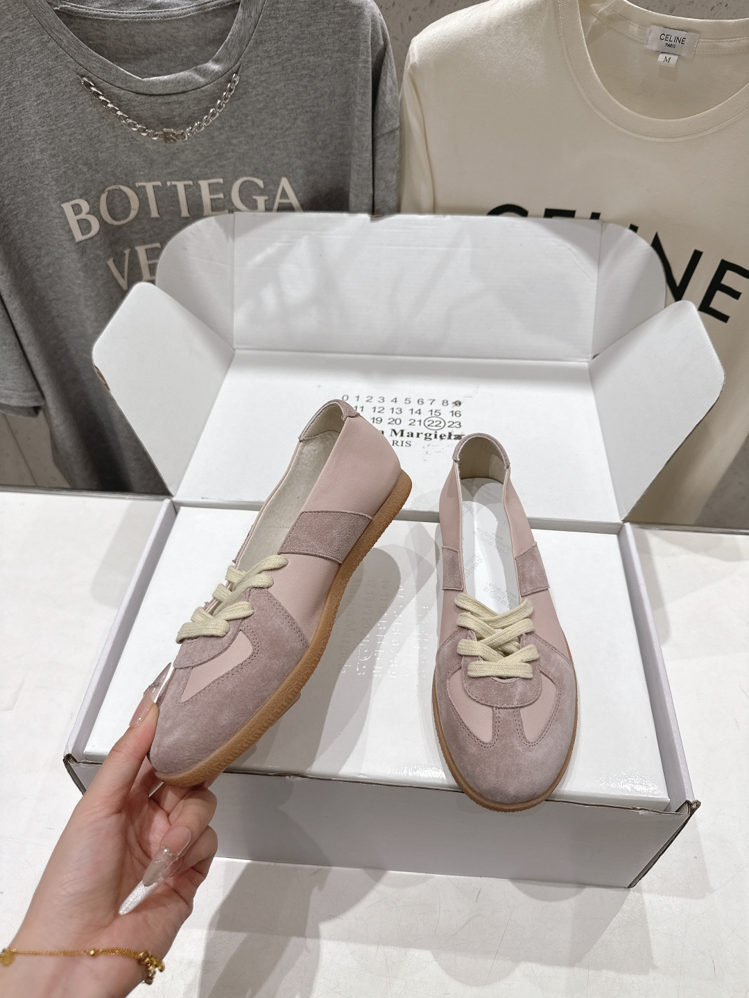 高版本出厂 Maison Margiela 马吉拉MM6新款休闲鞋德训鞋...顶级品质 新品🆕原版复刻 高版本出厂 Maison Margiela 马吉拉MM6新款休闲鞋德训鞋...顶级品质 新品🆕原版复刻
