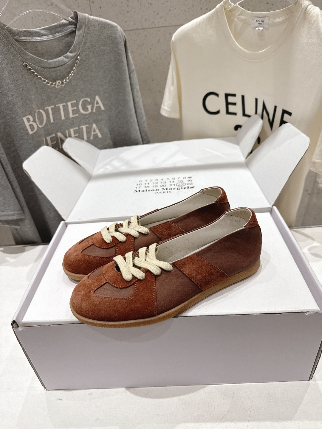 高版本出厂 Maison Margiela 马吉拉MM6新款休闲鞋德训鞋...顶级品质 新品🆕原版复刻 高版本出厂 Maison Margiela 马吉拉MM6新款休闲鞋德训鞋...顶级品质 新品🆕原版复刻