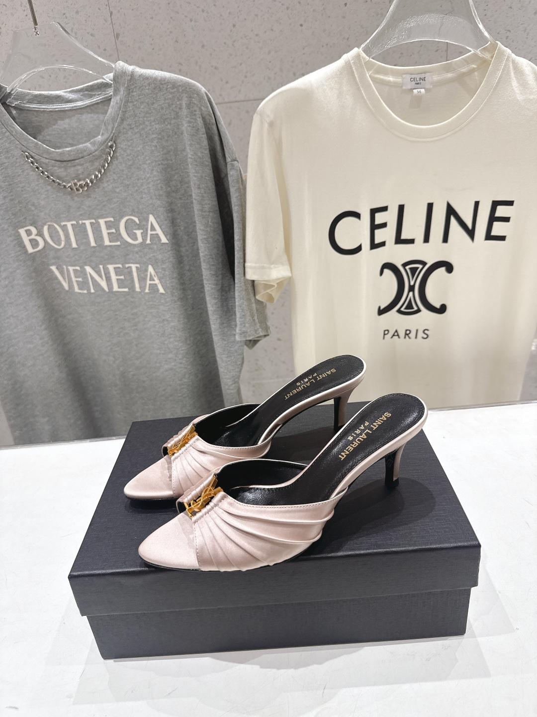 高版本出厂 「SAINT LAURENT*」F017 圣罗兰26ss夏季新款ysl 圣罗兰高跟拖鞋~ 高版本出厂 「SAINT LAURENT*」F017 圣罗兰26ss夏季新款ysl 圣罗兰高跟拖鞋~