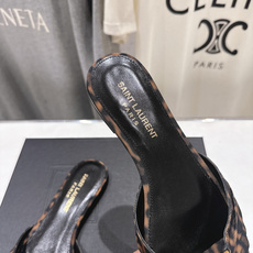 高版本出厂 「SAINT LAURENT*」F017 圣罗兰26ss夏季新款ysl 圣罗兰平底拖鞋~ 高版本出厂 「SAINT LAURENT*」F017 圣罗兰26ss夏季新款ysl 圣罗兰平底拖鞋~