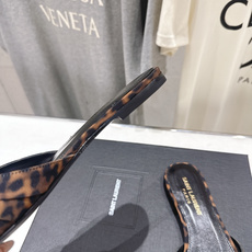 高版本出厂 「SAINT LAURENT*」F017 圣罗兰26ss夏季新款ysl 圣罗兰平底拖鞋~ 高版本出厂 「SAINT LAURENT*」F017 圣罗兰26ss夏季新款ysl 圣罗兰平底拖鞋~