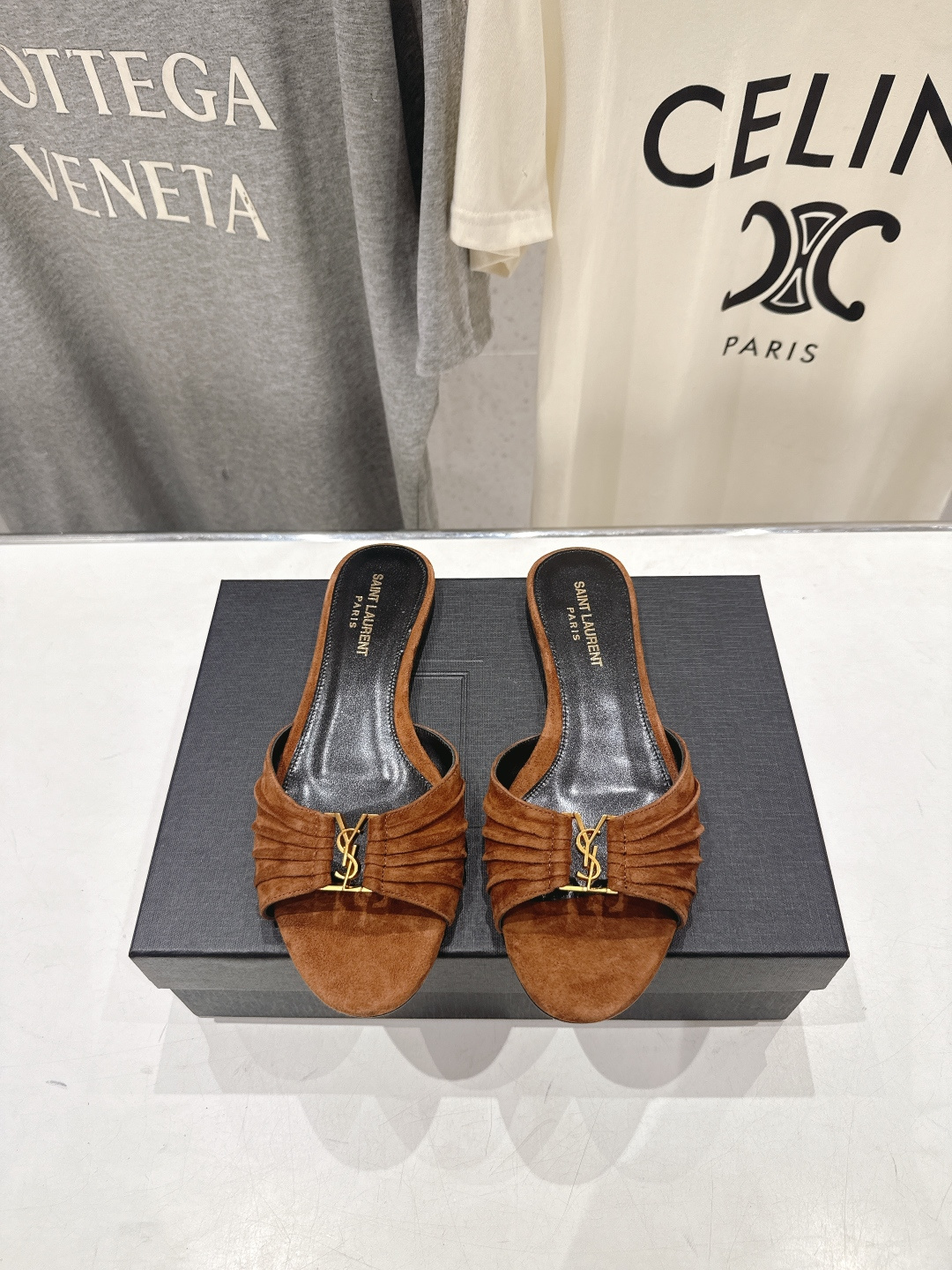 高版本出厂   「SAINT LAURENT*」F017 圣罗兰26ss夏季新款ysl 圣罗兰平底拖鞋～