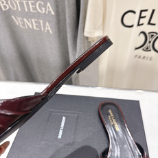 高版本出厂 「SAINT LAURENT*」F017 圣罗兰26ss夏季新款ysl 圣罗兰平底拖鞋~ 高版本出厂 「SAINT LAURENT*」F017 圣罗兰26ss夏季新款ysl 圣罗兰平底拖鞋~
