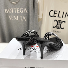 高版本出厂 BALENCIAG*巴黎世家F073 2026ss夏季新款双B字母扣高跟鞋拖鞋非常时髦一款 高版本出厂 BALENCIAG*巴黎世家F073 2026ss夏季新款双B字母扣高跟鞋拖鞋非常时髦一款