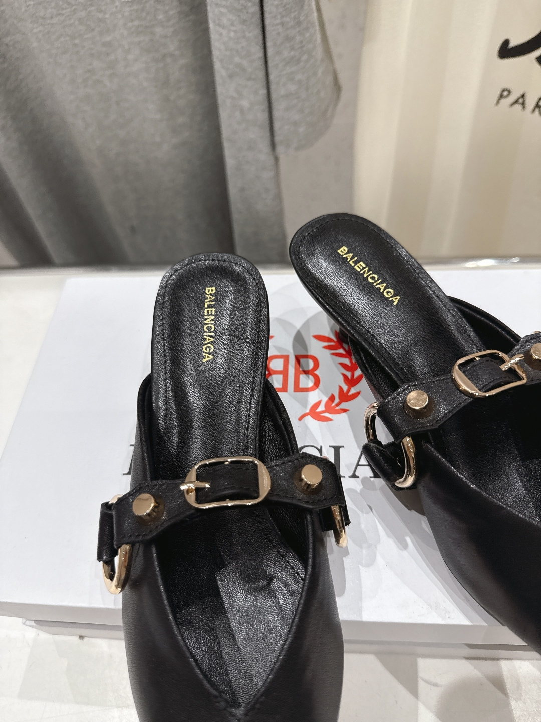 高版本出厂 BALENCIAG*巴黎世家F073 2026ss夏季新款尖头高跟鞋拖鞋非常舒服的高跟拖鞋 高版本出厂 BALENCIAG*巴黎世家F073 2026ss夏季新款尖头高跟鞋拖鞋非常舒服的高跟拖鞋