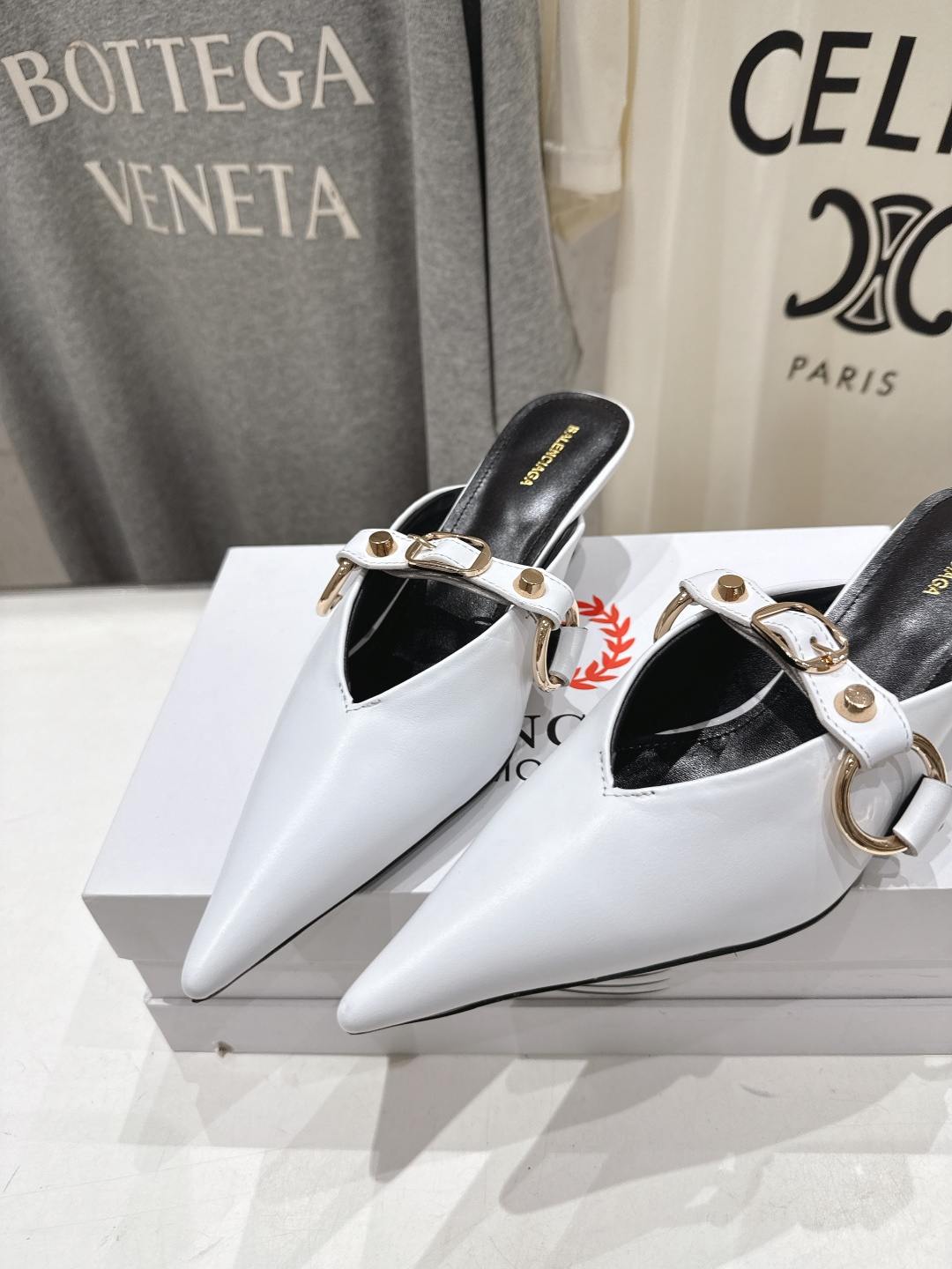 高版本出厂 BALENCIAG*巴黎世家F073 2026ss夏季新款尖头高跟鞋拖鞋非常舒服的高跟拖鞋 高版本出厂 BALENCIAG*巴黎世家F073 2026ss夏季新款尖头高跟鞋拖鞋非常舒服的高跟拖鞋