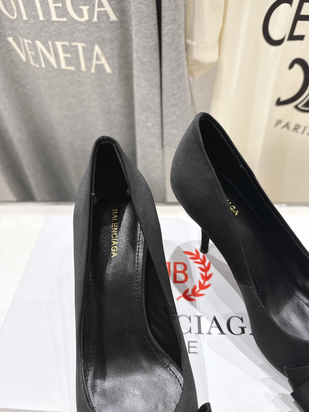 高版本出厂  BALENCIAG*巴黎世家F073 2026ss夏季新款水钻蝴蝶结尖头高跟鞋单鞋非常舒服
