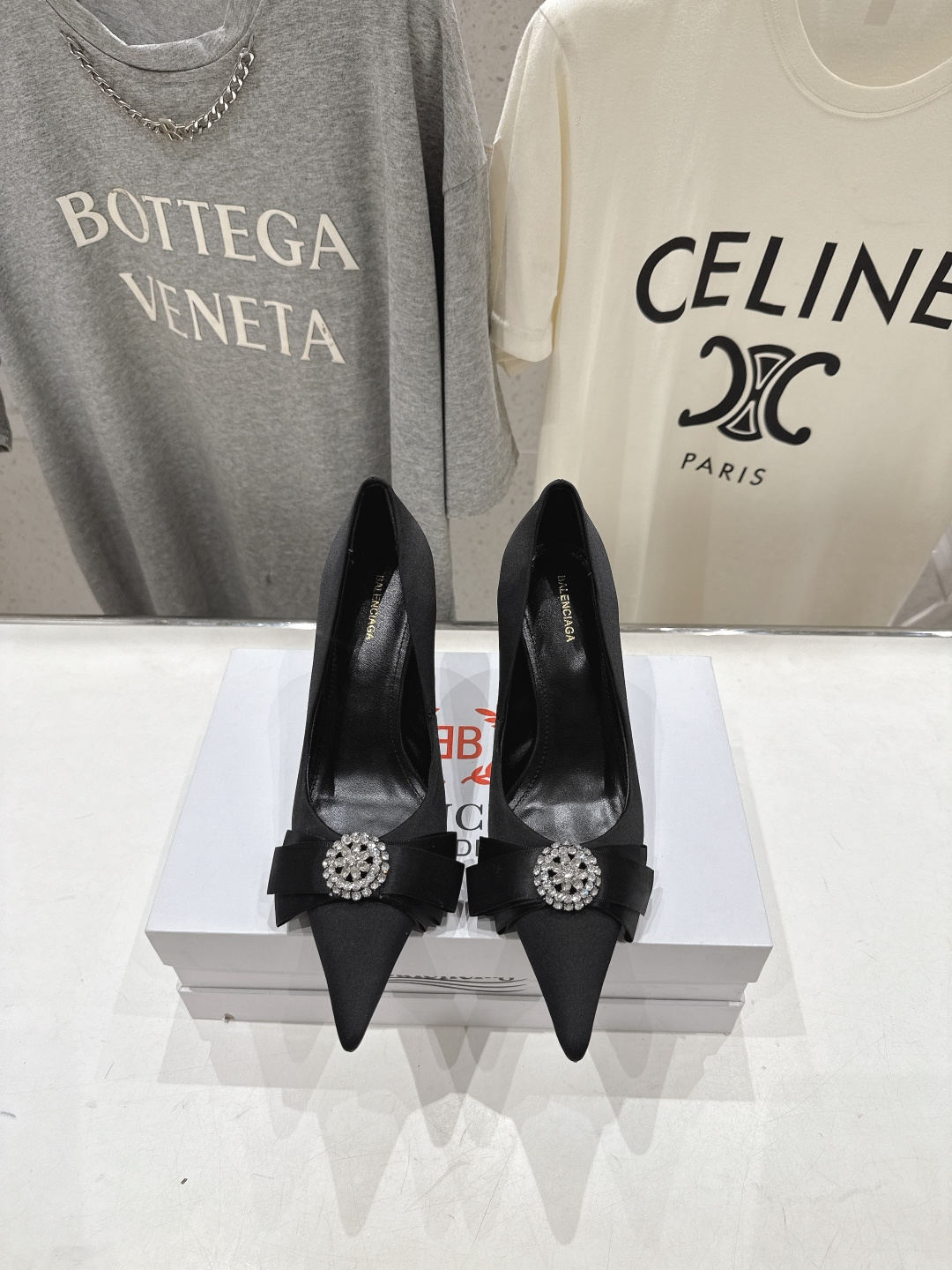 高版本出厂  BALENCIAG*巴黎世家F073 2026ss夏季新款水钻蝴蝶结尖头高跟鞋单鞋非常舒服