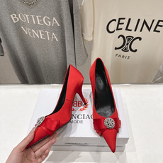 高版本出厂 BALENCIAG*巴黎世家F073 2026ss夏季新款水钻蝴蝶结尖头高跟鞋单鞋非常舒服 高版本出厂 BALENCIAG*巴黎世家F073 2026ss夏季新款水钻蝴蝶结尖头高跟鞋单鞋非常舒服