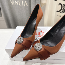 高版本出厂 BALENCIAG*巴黎世家F073 2026ss夏季新款水钻蝴蝶结尖头高跟鞋单鞋非常舒服 高版本出厂 BALENCIAG*巴黎世家F073 2026ss夏季新款水钻蝴蝶结尖头高跟鞋单鞋非常舒服