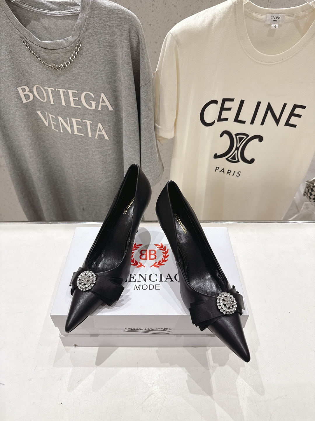 高版本出厂  BALENCIAG*巴黎世家F073 2026ss夏季新款水钻蝴蝶结尖头高跟鞋单鞋非常舒服