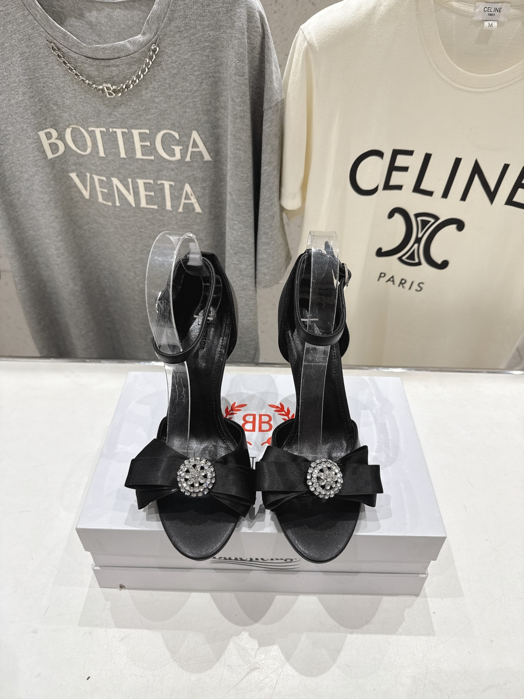 高版本出厂  BALENCIAG*巴黎世家F073 2026ss夏季新款水钻蝴蝶结鱼嘴高跟鞋凉鞋非常舒服
