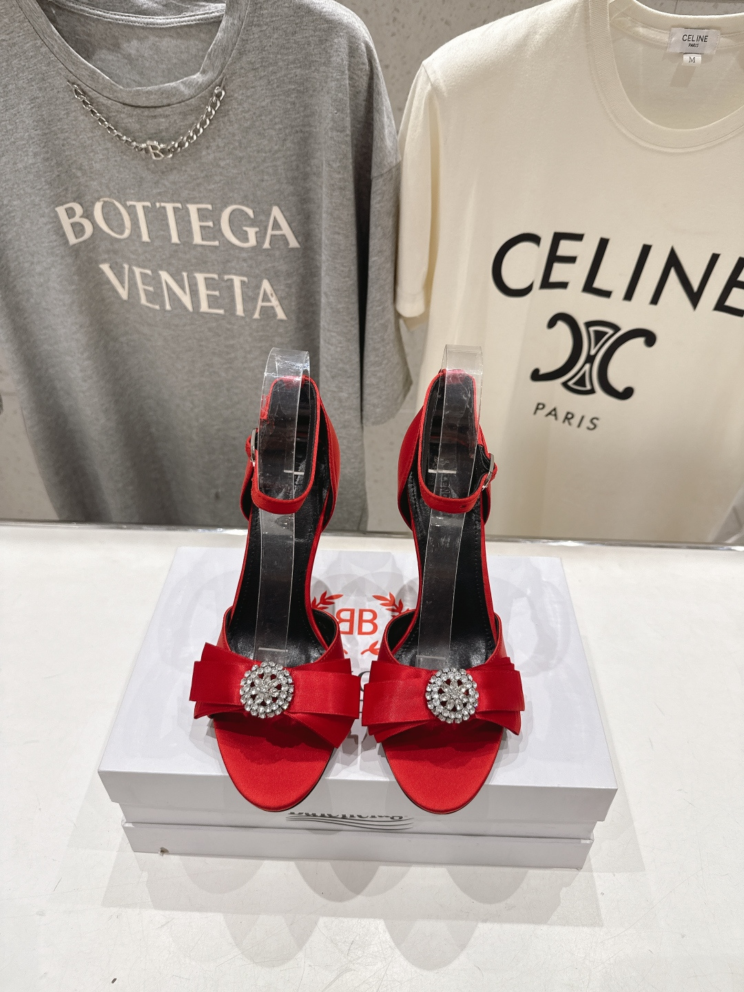 高版本出厂  BALENCIAG*巴黎世家F073 2026ss夏季新款水钻蝴蝶结鱼嘴高跟鞋凉鞋非常舒服