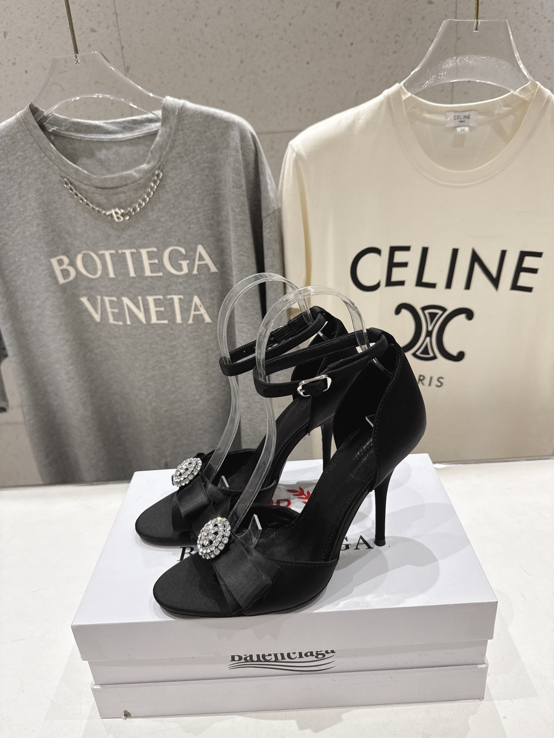 高版本出厂  BALENCIAG*巴黎世家F073 2026ss夏季新款水钻蝴蝶结鱼嘴高跟鞋凉鞋非常舒服