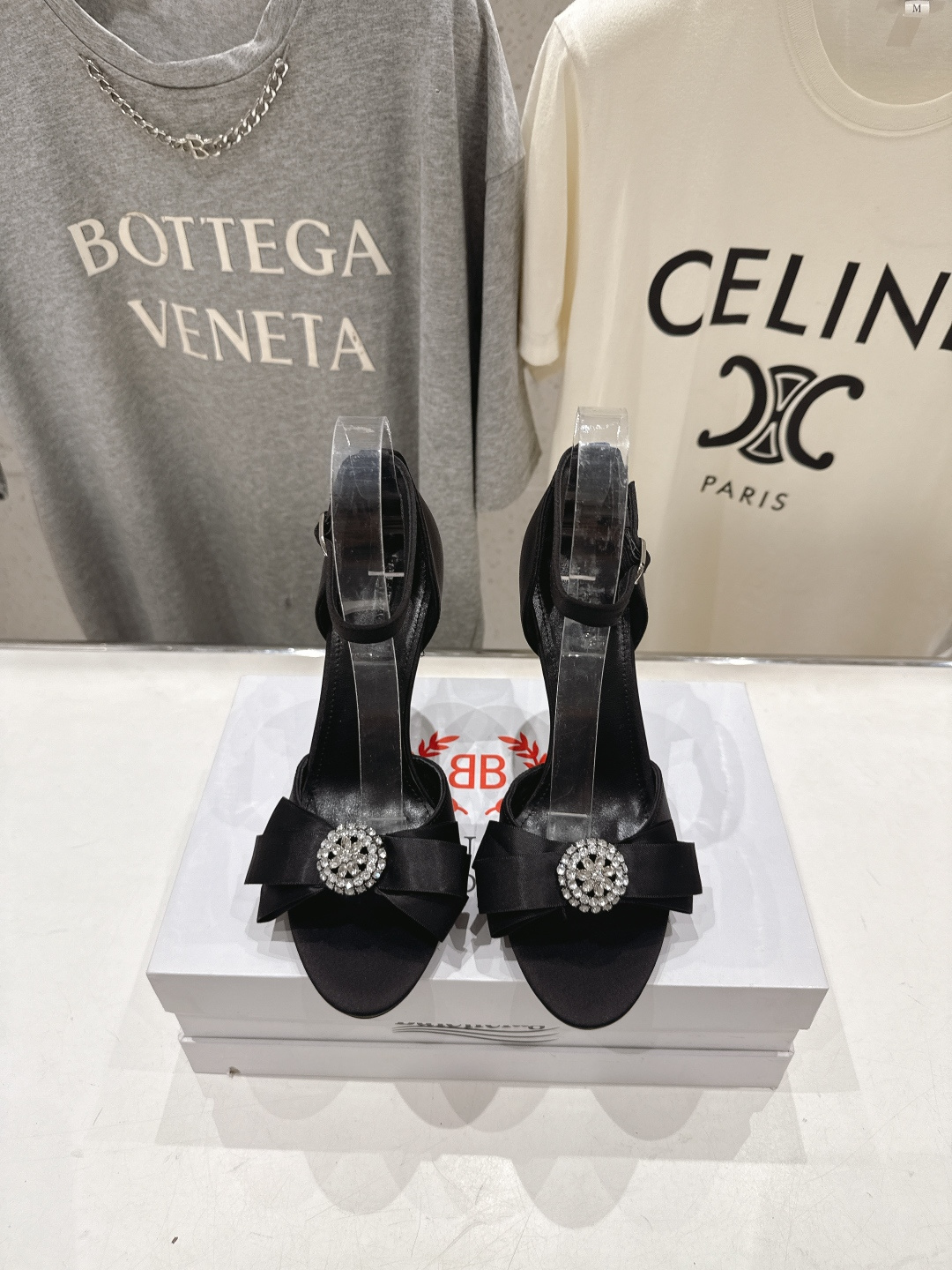 高版本出厂  BALENCIAG*巴黎世家F073 2026ss夏季新款水钻蝴蝶结鱼嘴高跟鞋凉鞋非常舒服
