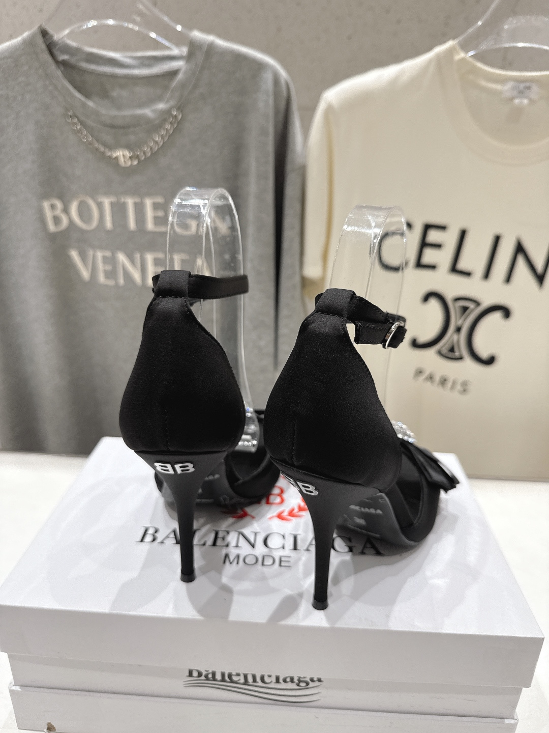 高版本出厂  BALENCIAG*巴黎世家F073 2026ss夏季新款水钻蝴蝶结鱼嘴高跟鞋凉鞋非常舒服