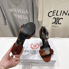 高版本出厂 BALENCIAG*巴黎世家F073 2026ss夏季新款水钻蝴蝶结鱼嘴高跟鞋凉鞋非常舒服 高版本出厂 BALENCIAG*巴黎世家F073 2026ss夏季新款水钻蝴蝶结鱼嘴高跟鞋凉鞋非常舒服