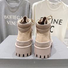 高版本出厂 男码+20 BALENCIAG*巴黎世家F046 2026ss秋冬新款高帮系带短靴 情侣 高版本出厂 男码+20 BALENCIAG*巴黎世家F046 2026ss秋冬新款高帮系带短靴 情侣