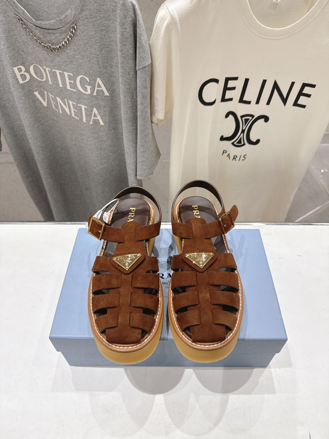 高版本出厂 Prada/普拉达F029 2026ss夏季新款复古风沙滩厚底凉鞋这个鞋型真的属于经典不会过
