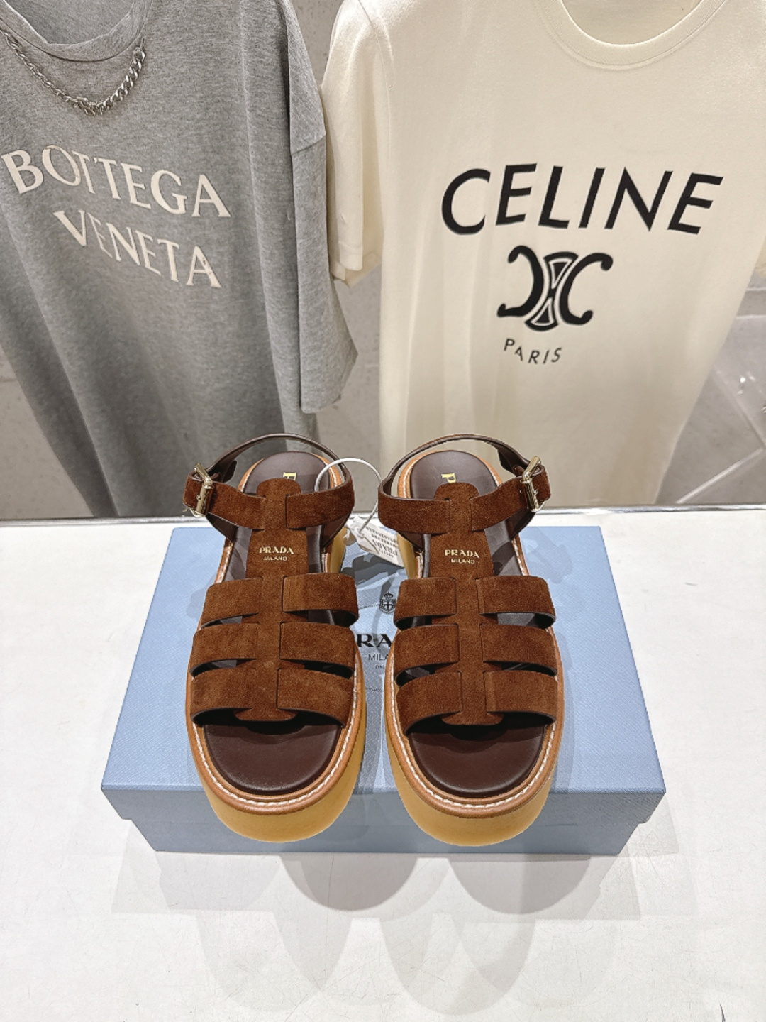 高版本出厂 Prada/普拉达F029 2026ss夏季新款复古风沙滩厚底凉鞋这个鞋型真的属于经典不会过