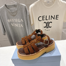 高版本出厂 Prada/普拉达F029 2026ss夏季新款复古风沙滩厚底凉鞋这个鞋型真的属于经典不会过 高版本出厂 Prada/普拉达F029 2026ss夏季新款复古风沙滩厚底凉鞋这个鞋型真的属于经典不会过